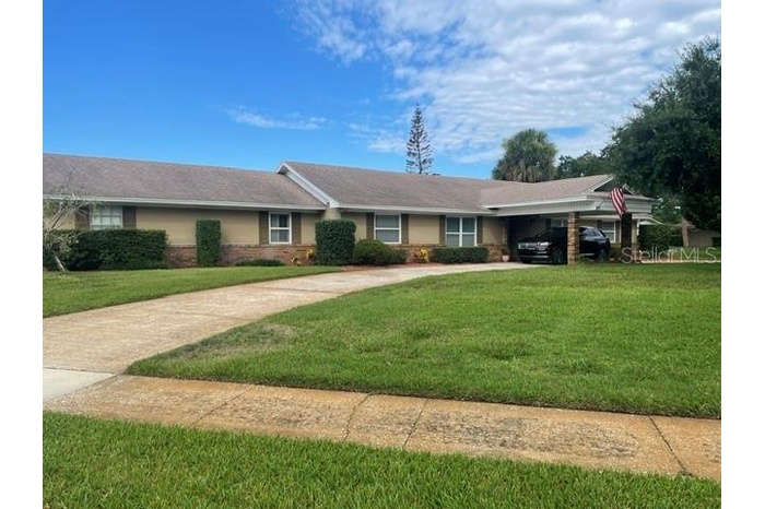 Large Circular Driveway