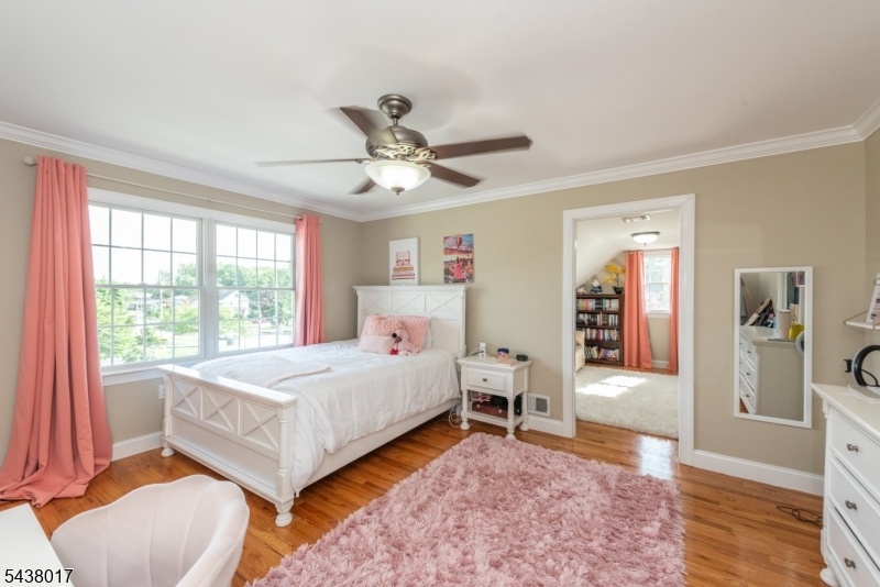 4th Bedroom w/ Bonus Room