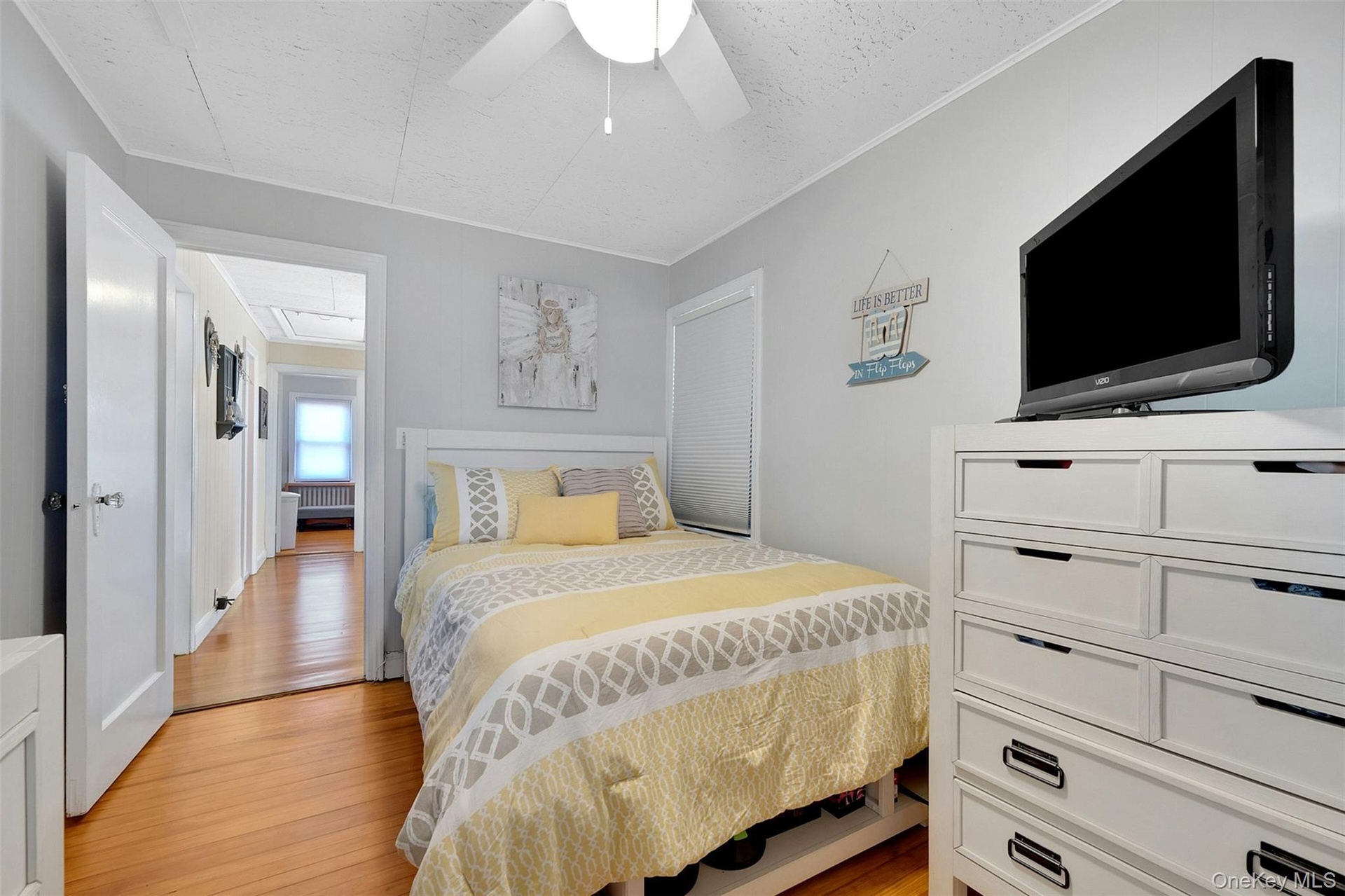 3rd Bedroom off of top floor foyer
