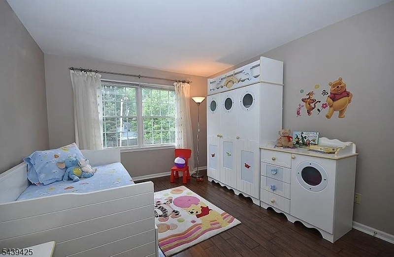Guest - Bathroom