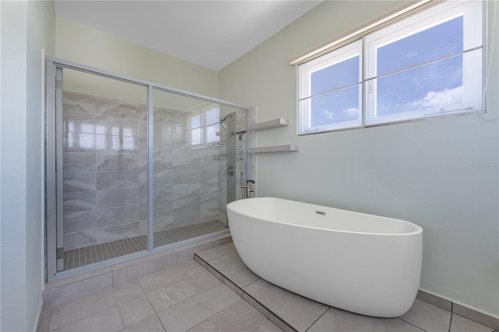 Third Level ( Master Suite Room Area ) Full Bathroom