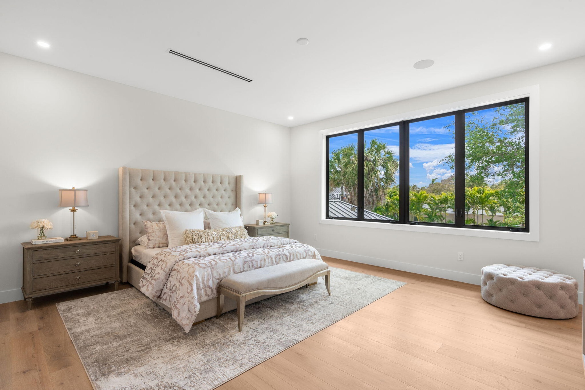 51-web-or-mls-2406 NE 13th Ct Fort Laude