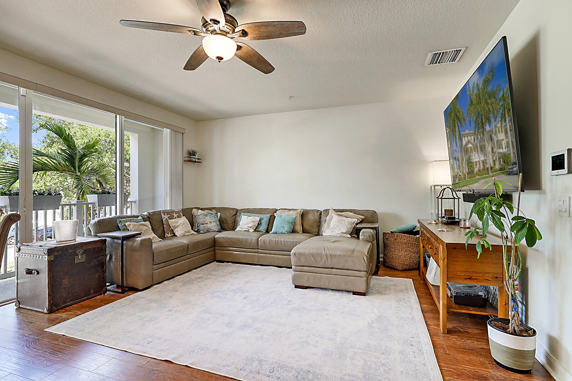 3414 W Mallory Blvd -13