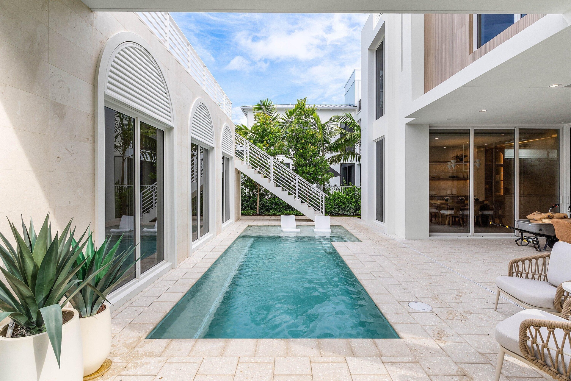 006-812PalmTrail-DelrayBeach-FL-33483-SM
