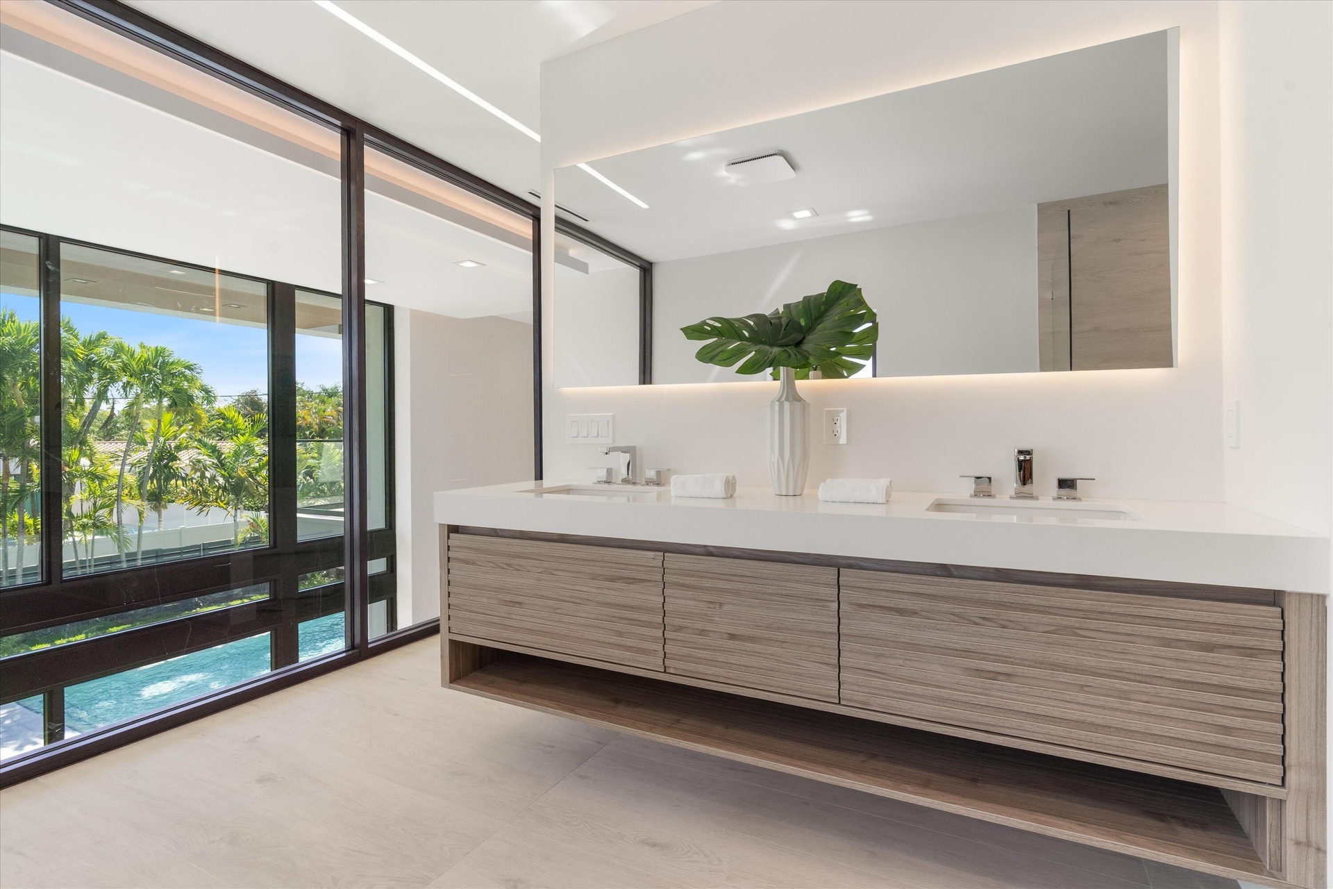 22-508 NE 9th Ave Ft. Lauderdale, FL-120