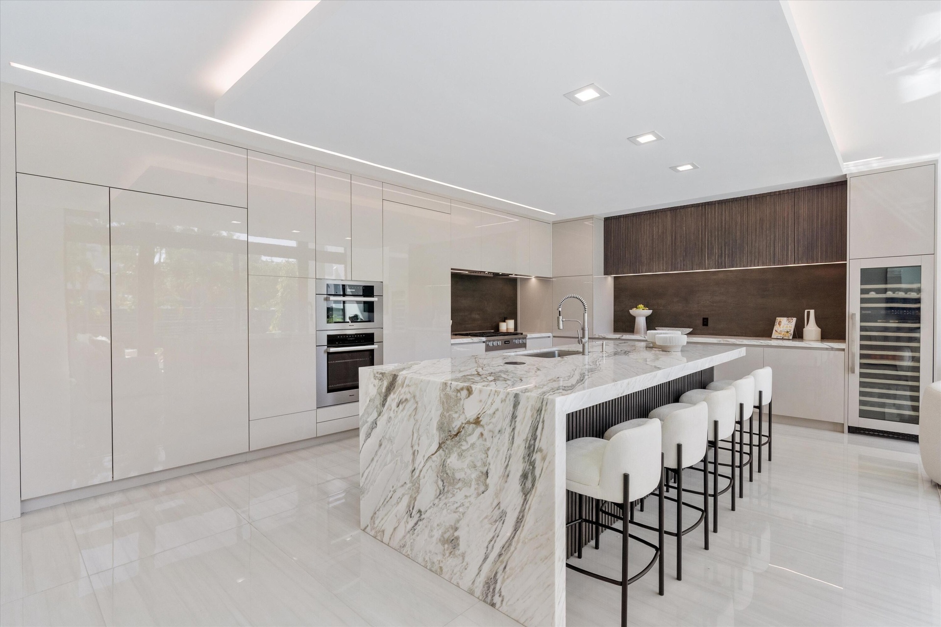 08-508 NE 9th Ave Ft. Lauderdale, FL-110