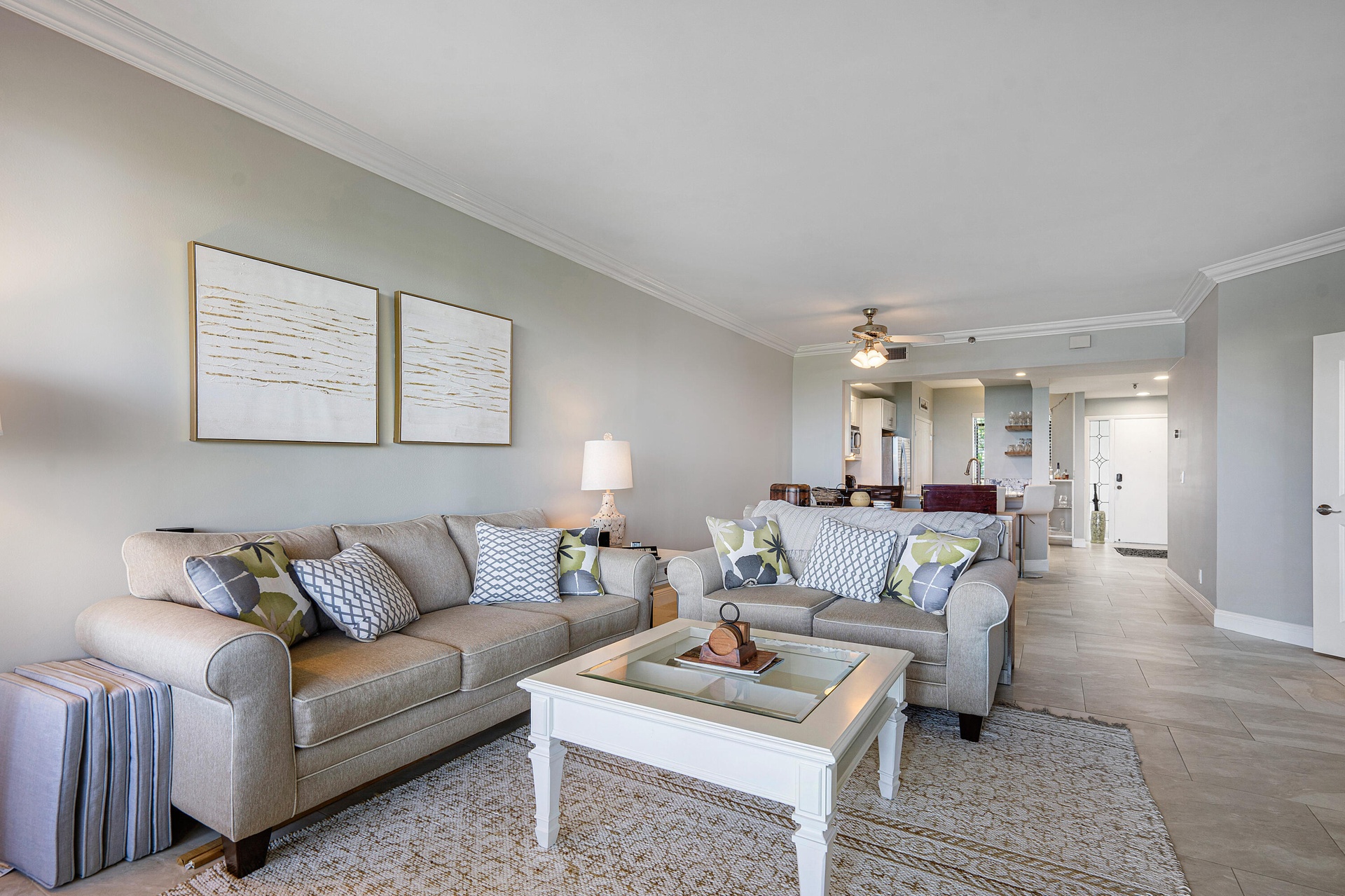 Living room back perspective