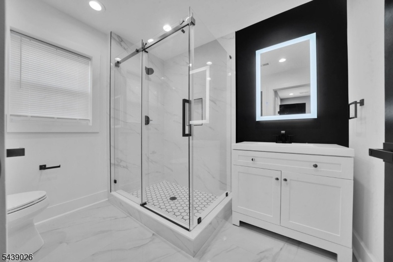 Second In-Suite
