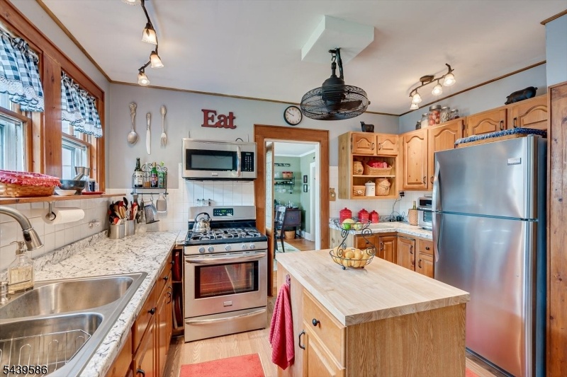 Kitchen 6