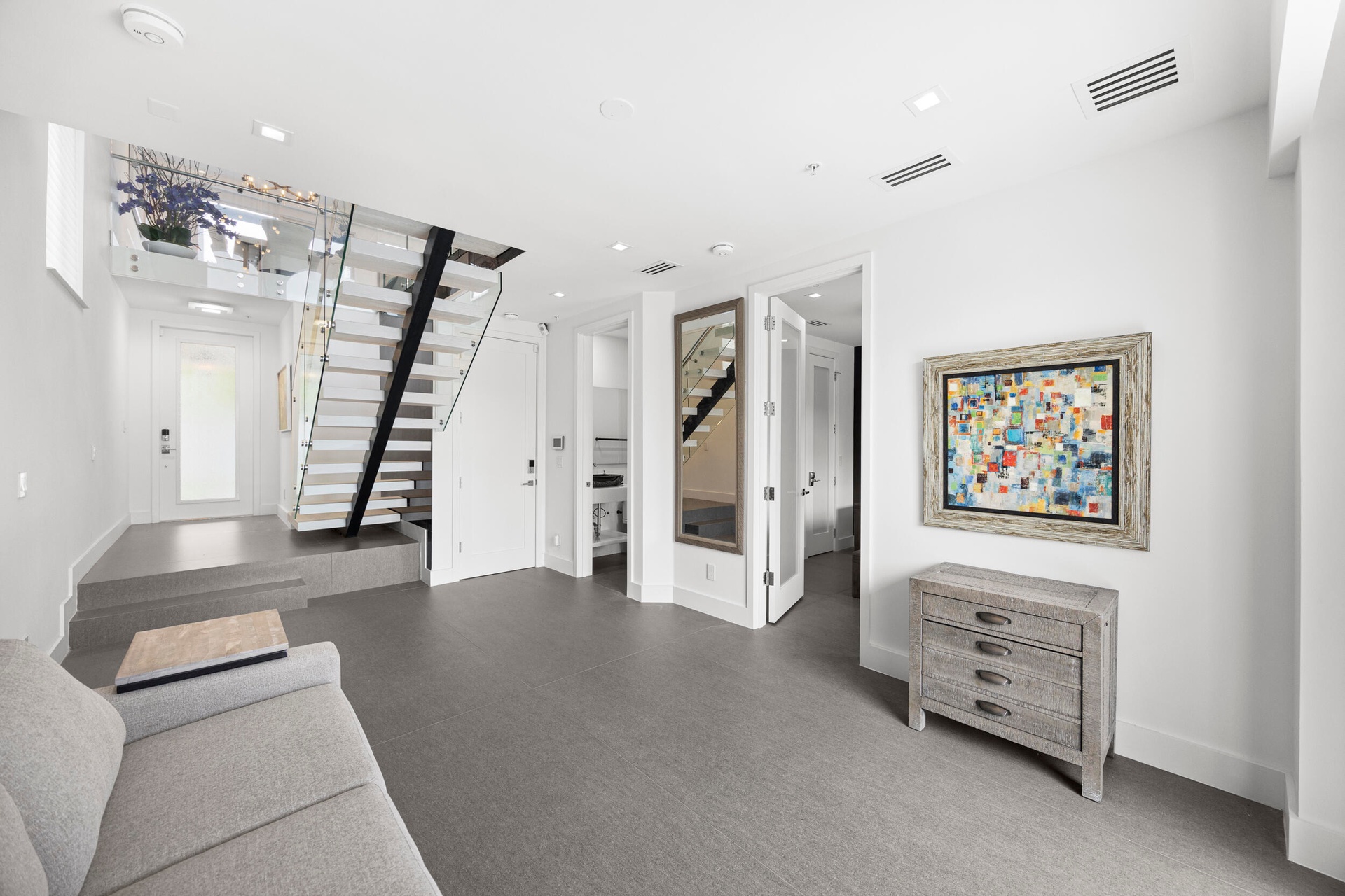 1st Floor Living Room