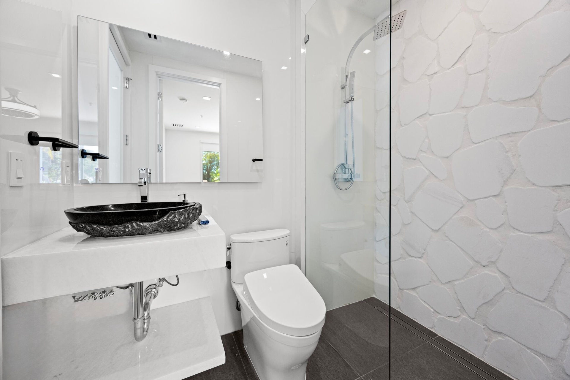 1st Floor Guest Bathroom
