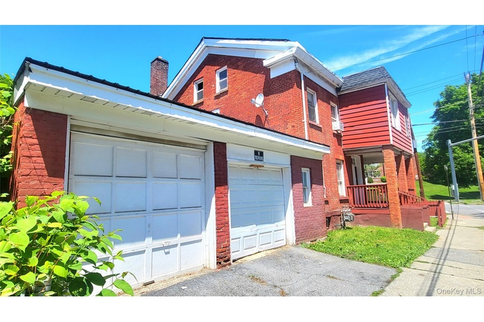 Multi Unit Property With 3 Garages