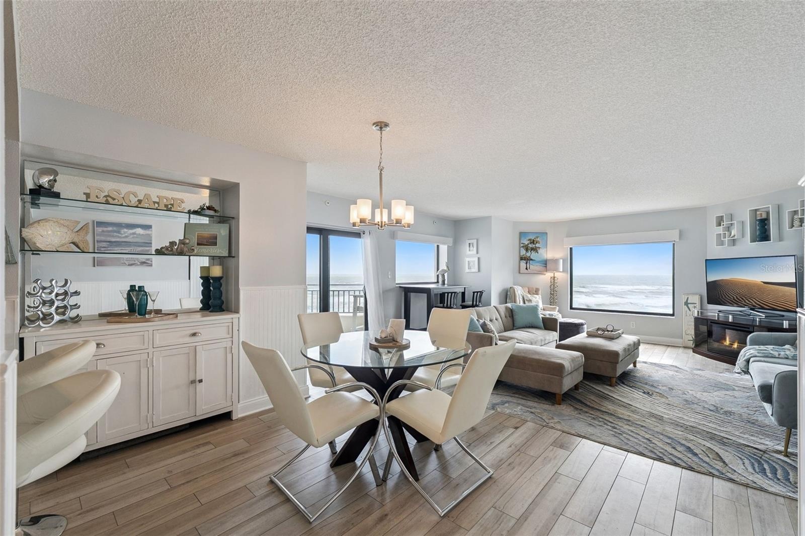 Living / Dining