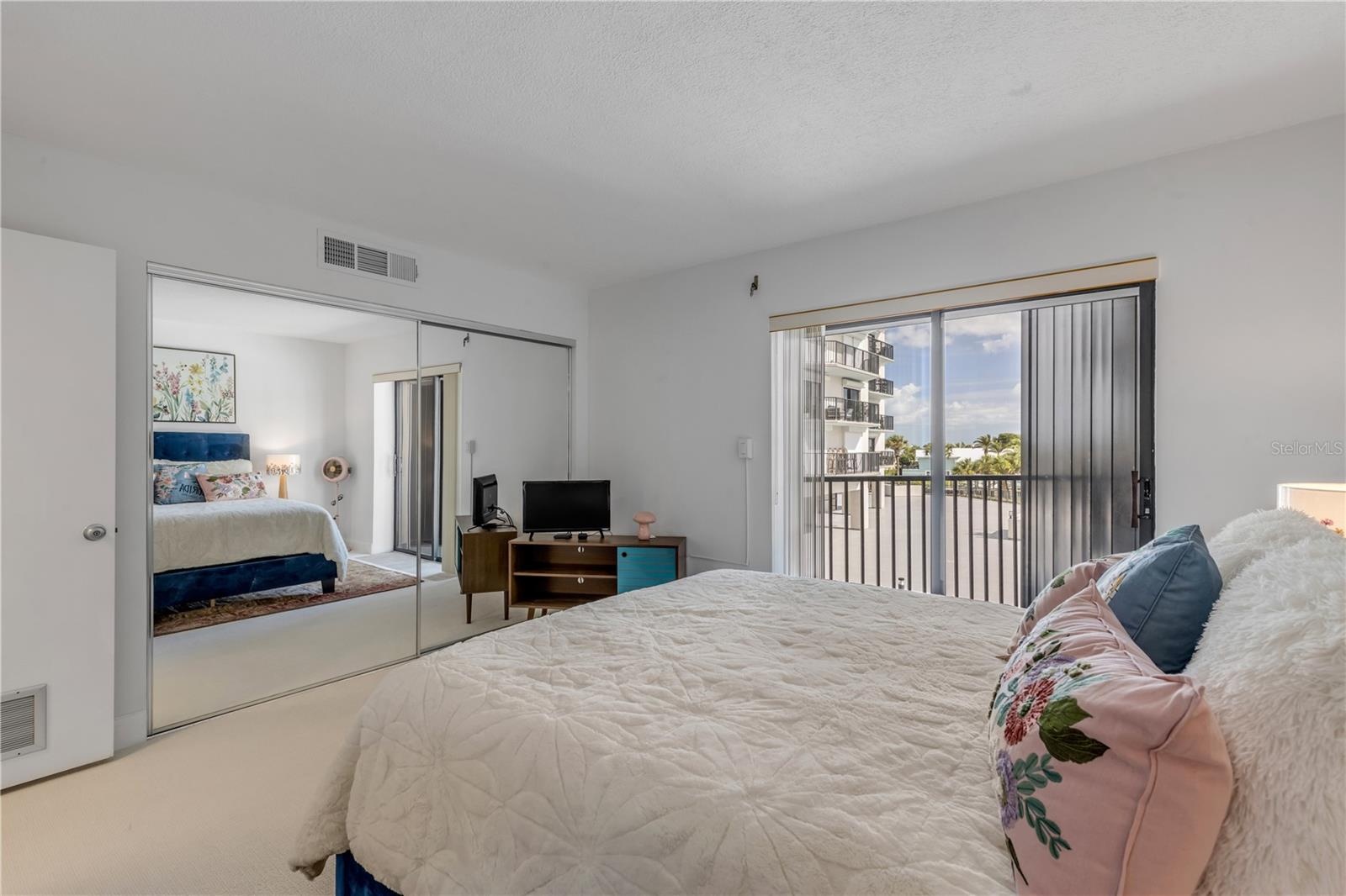Second bedroom