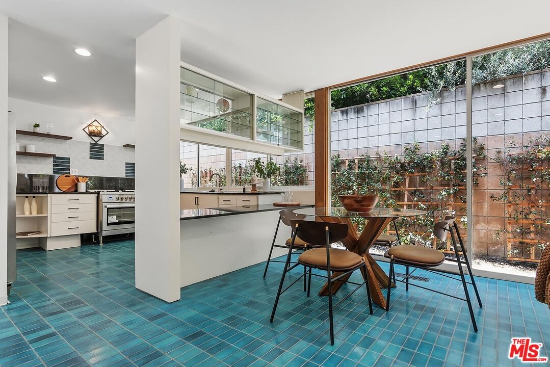 Family Room/Kitchen