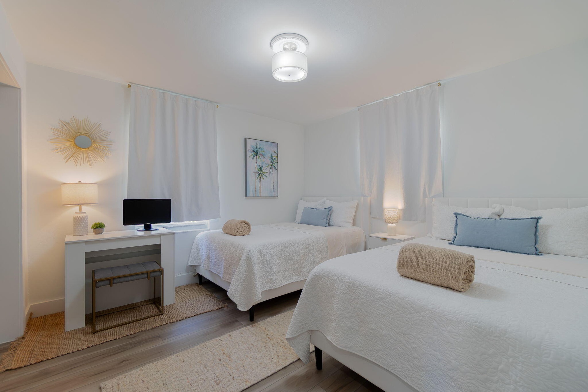 GUEST ROOM 1