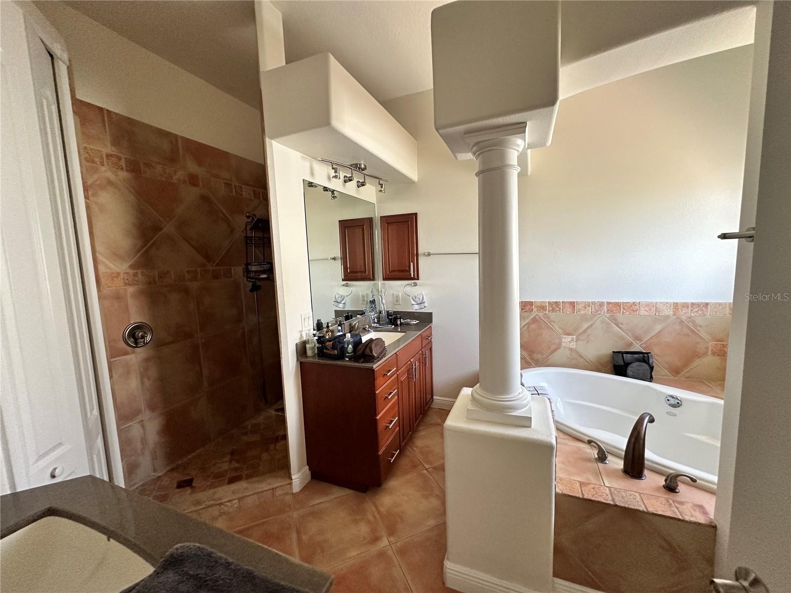 2119 Montclair