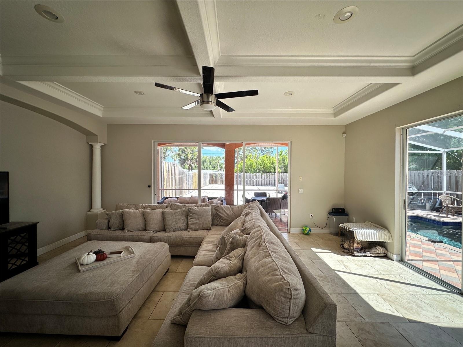 2125 Montclair