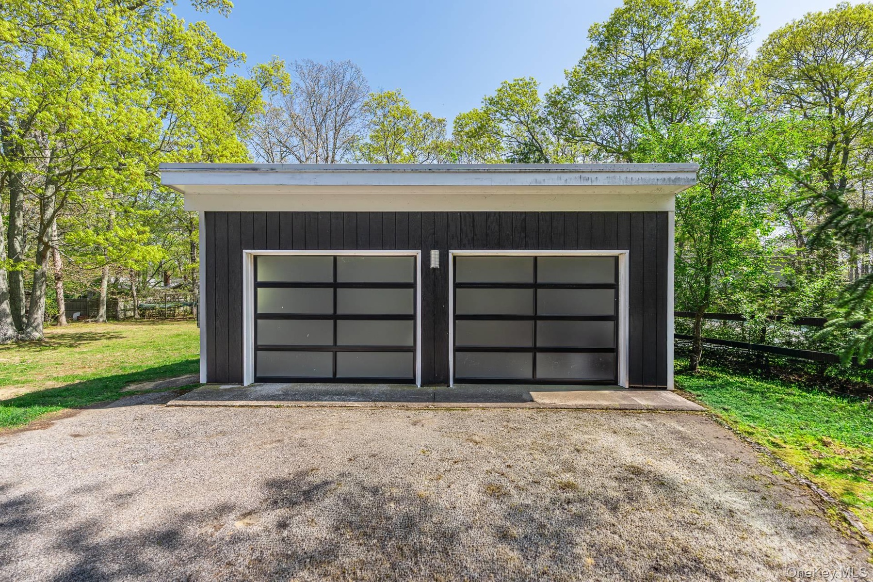 865 Track Avenue, Cutchogue