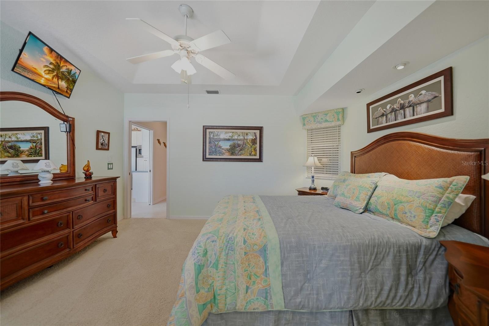 Guest Bedroom 2 with Pool Access through half bath
