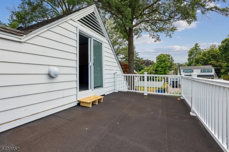Private deck
