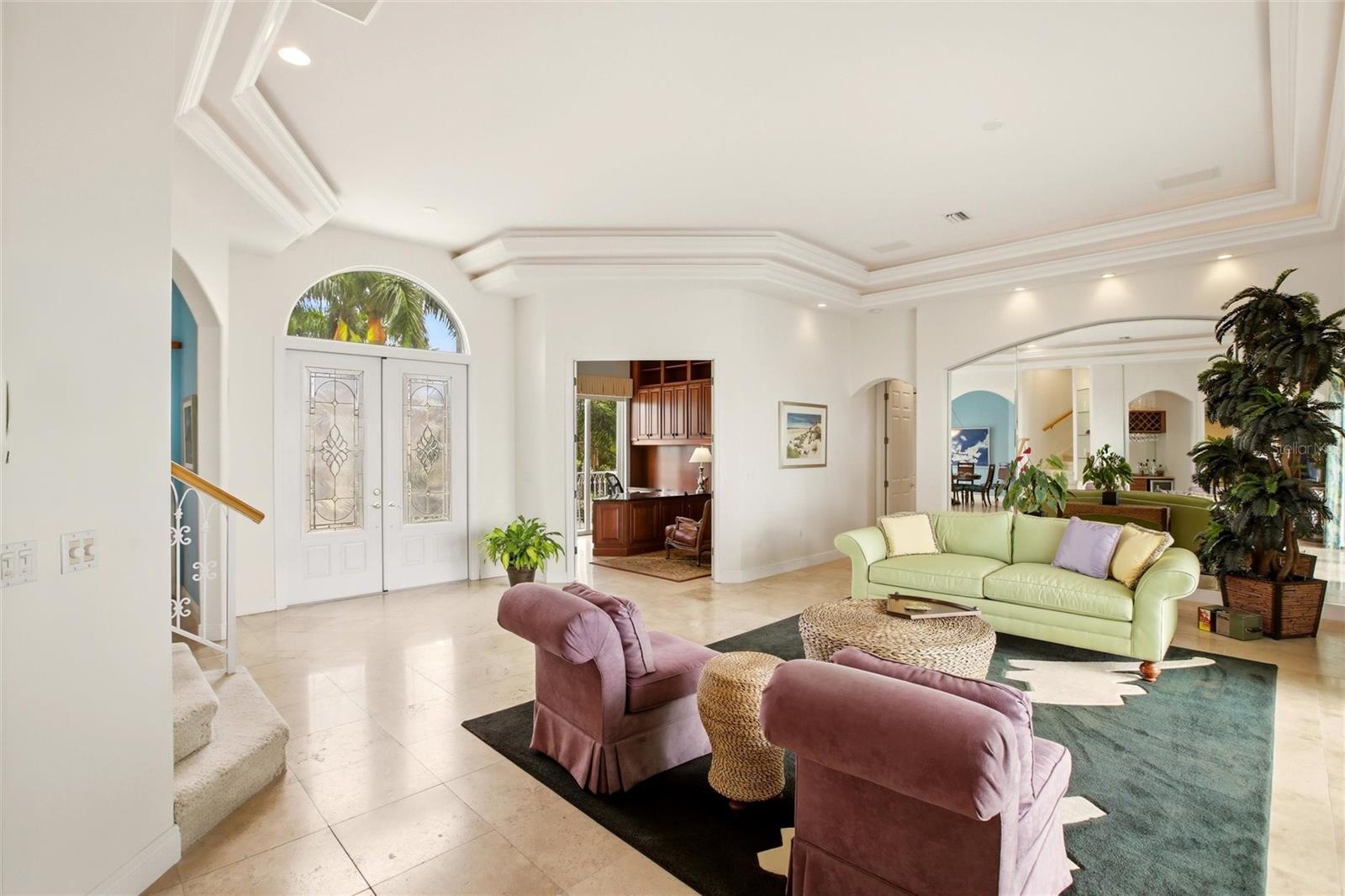 2nd Floor livingroom & office entry
