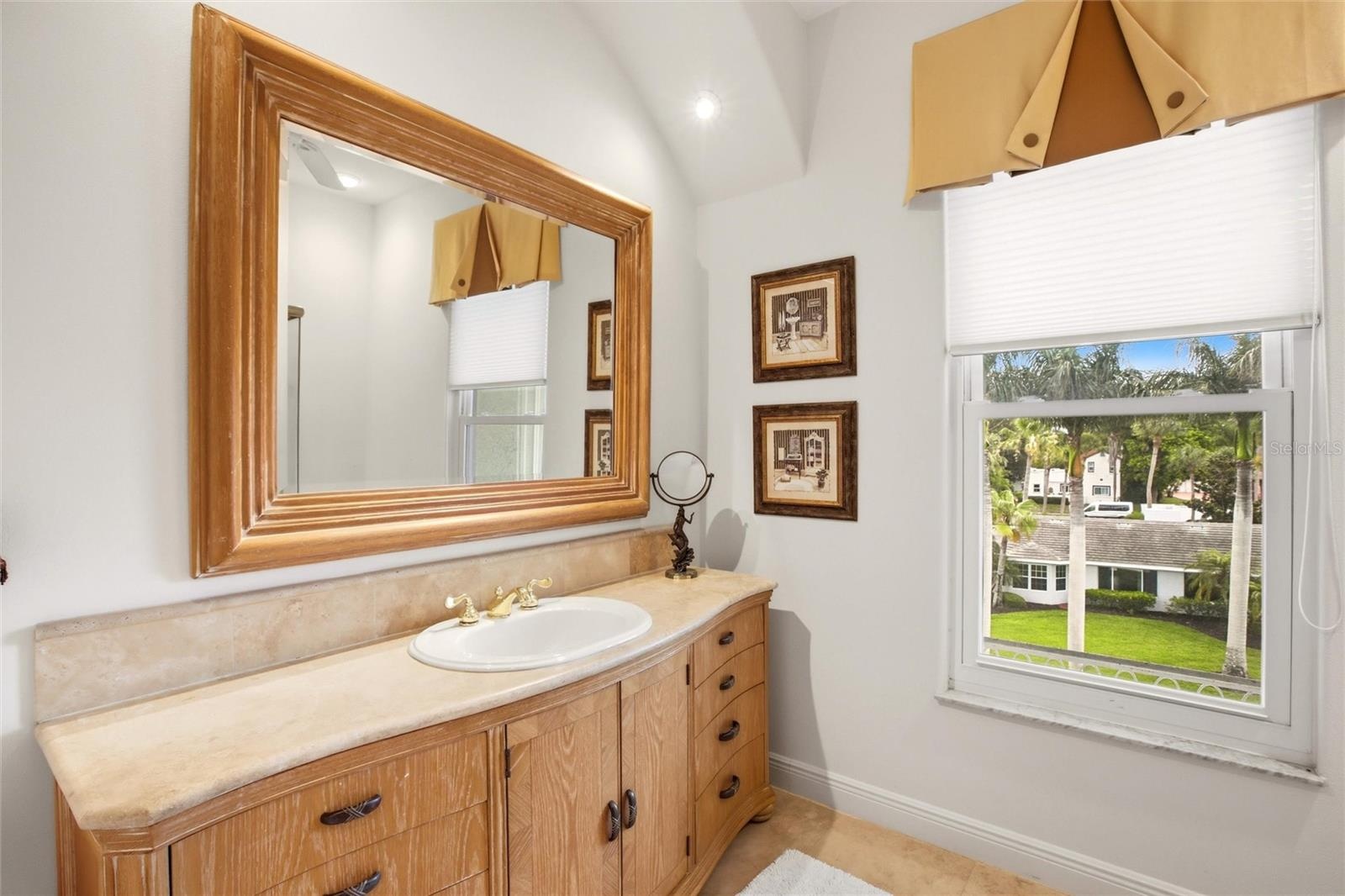 3rd floor bath