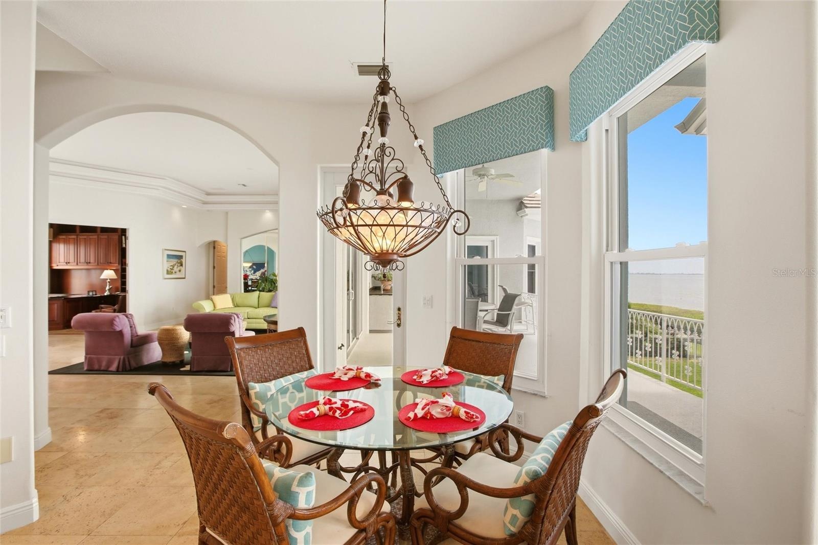 2nd floor breakfast nook