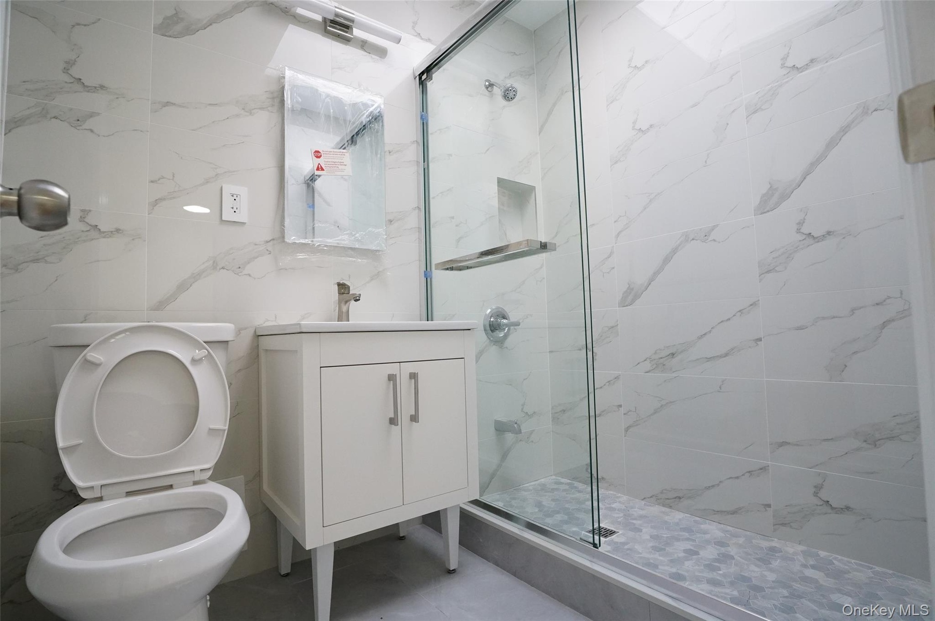 2nd Floor Bathroom