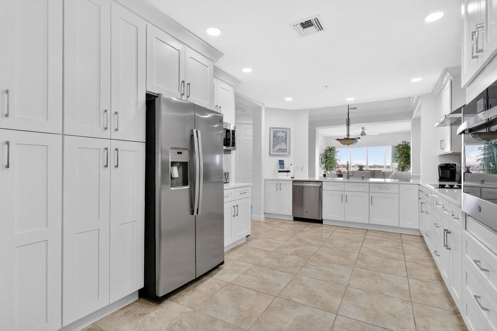 Spacious kitchen