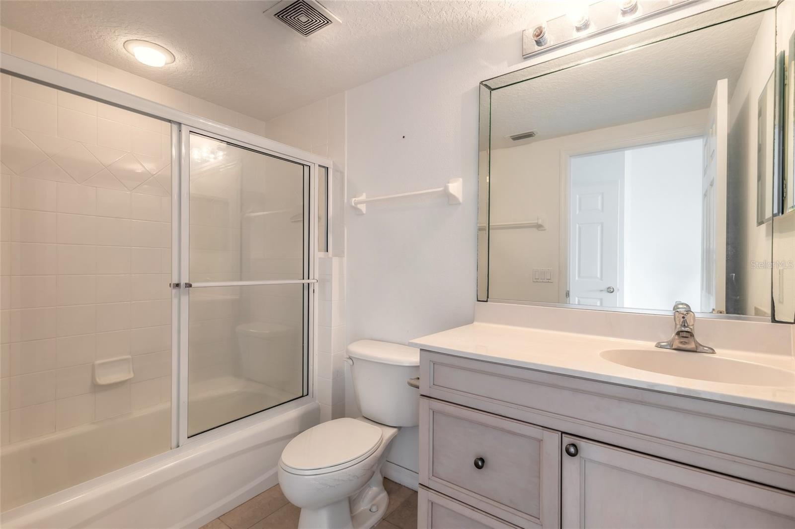 Guest Bath 1