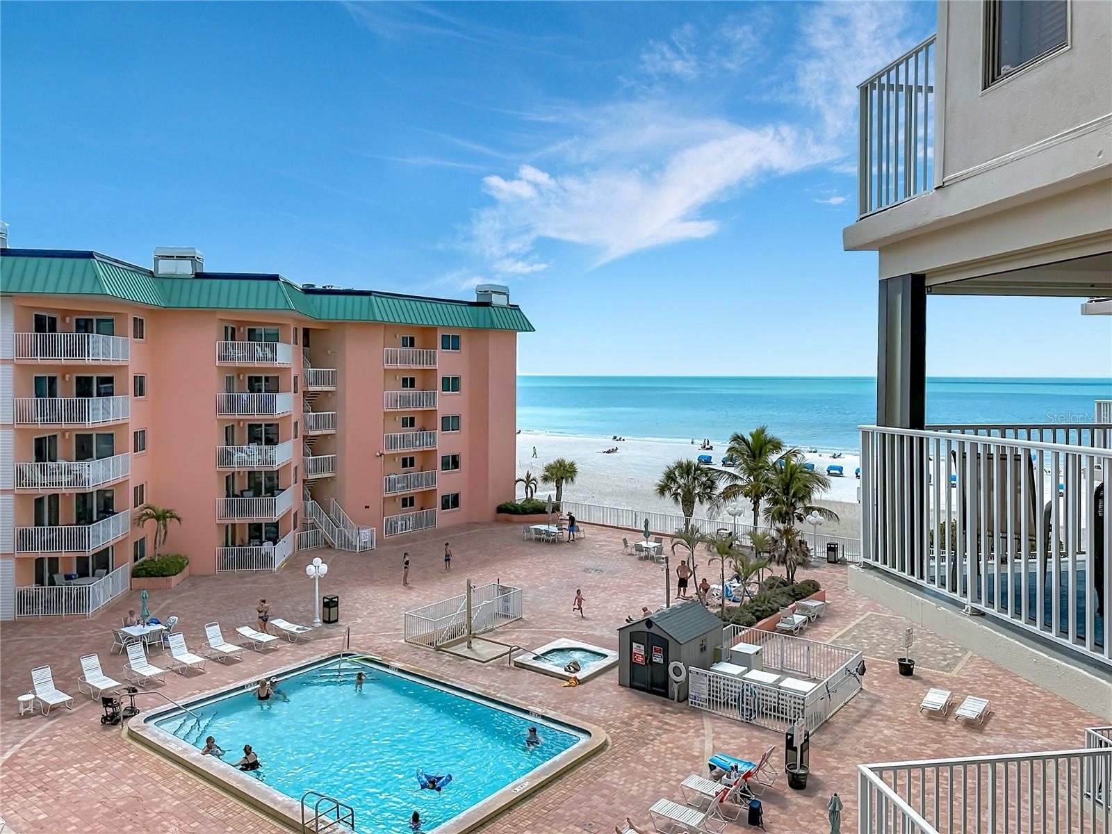 Beach/Pool View