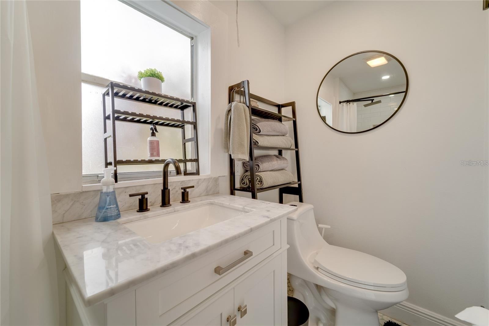 Guest House Full Bathroom