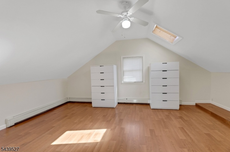 bedroom 2nd floor
