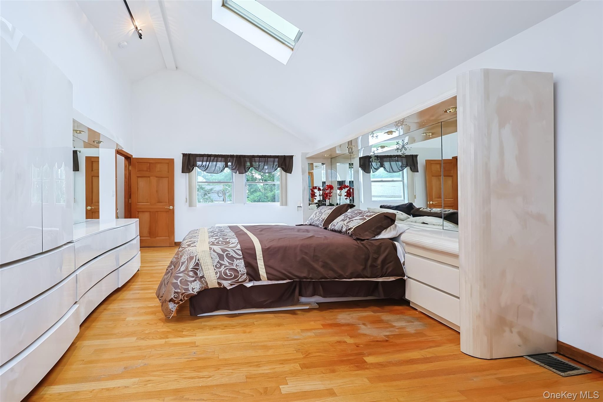 Second floor primary bedroom