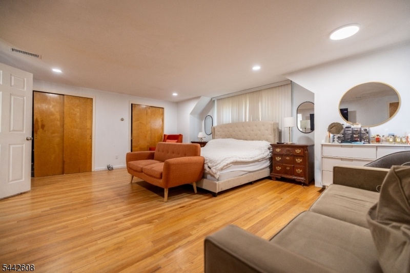 Master's Bedroom