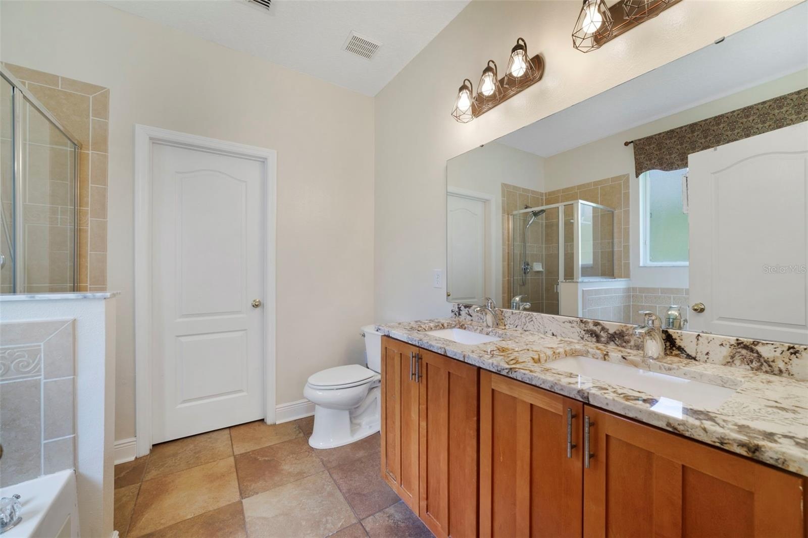 Primary en-suite bath.