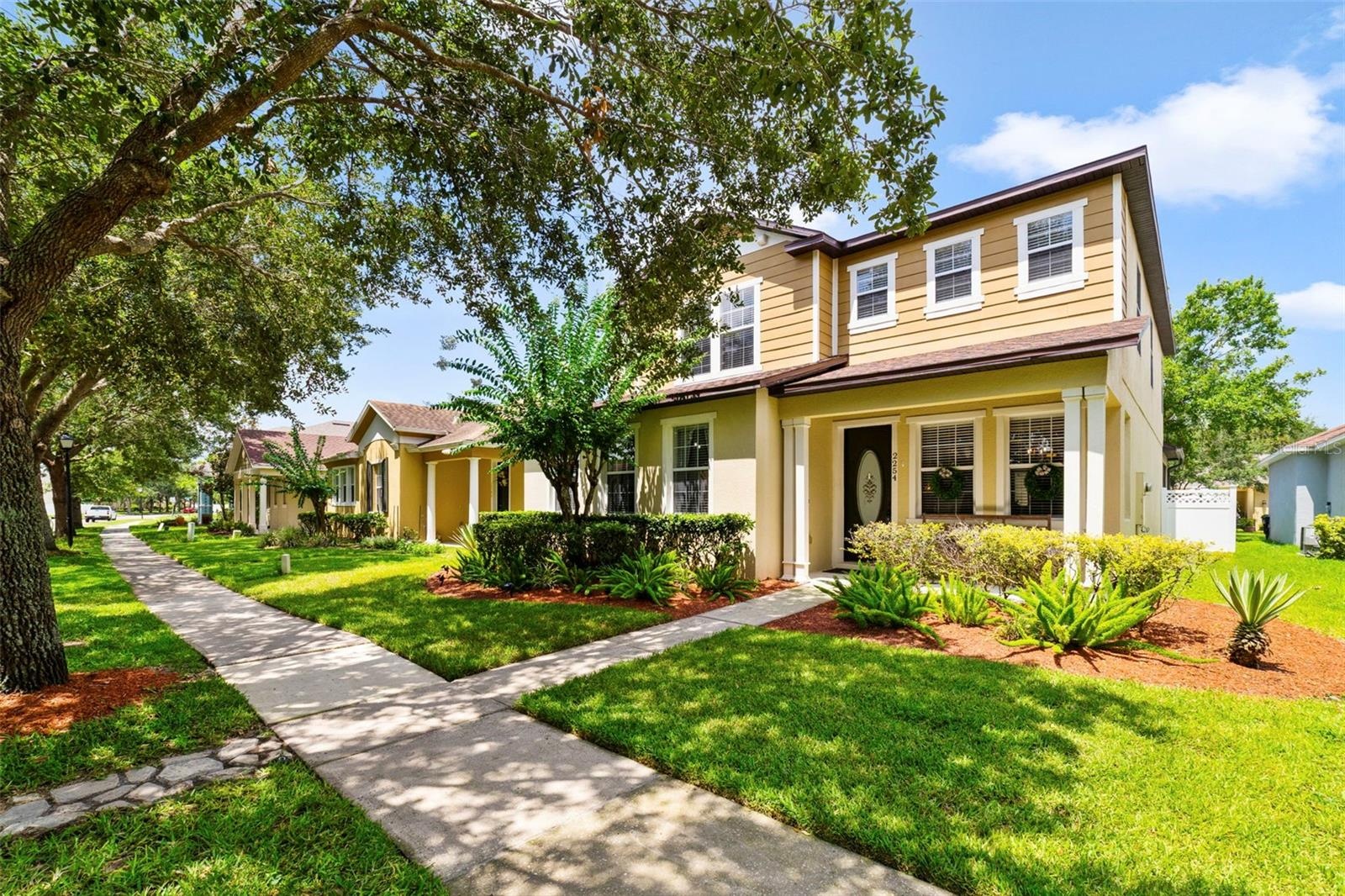 Welcome to the tree-lined streets of Avalon Park.