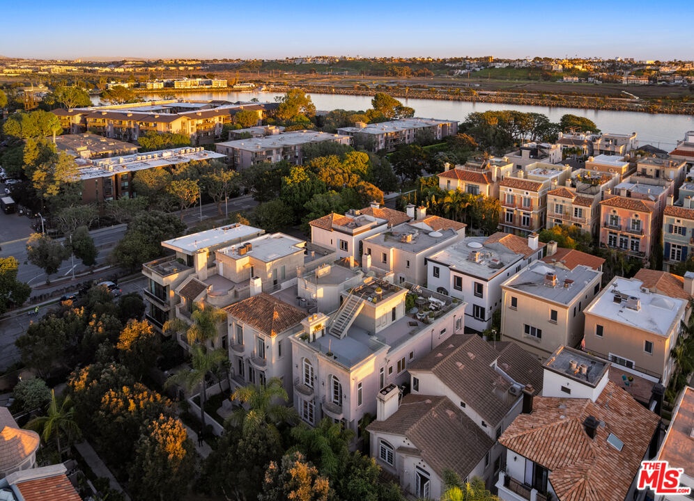 Birds Eye View