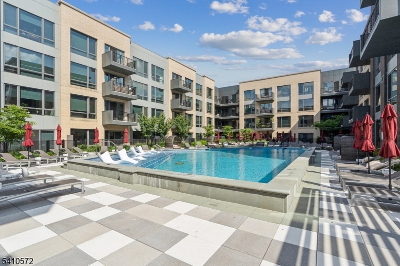 Swimming pool extra membership