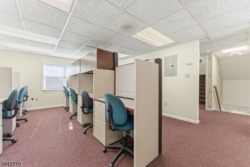 Bull Pen 2nd Fl