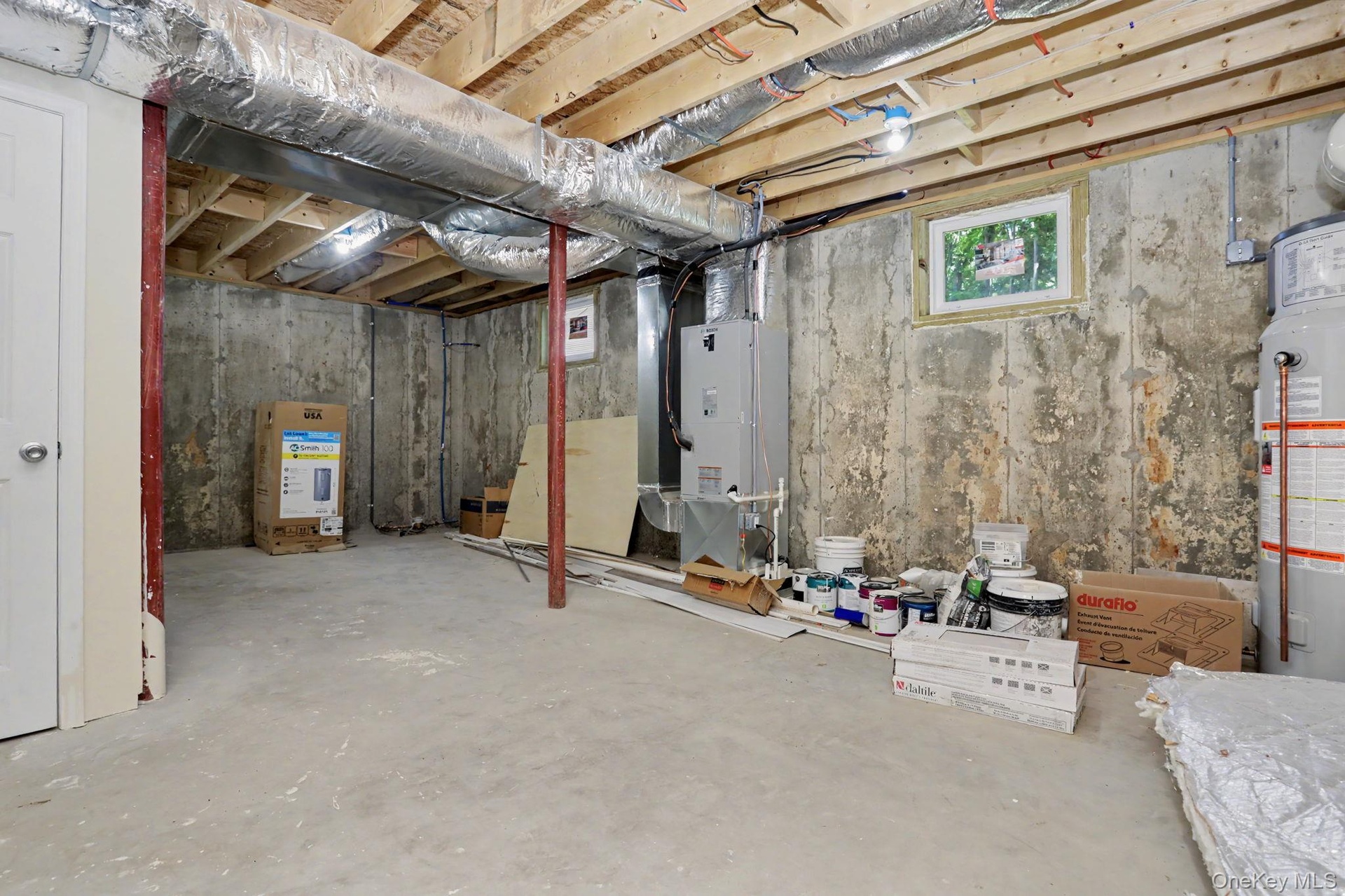 Unfinished walk-out basement