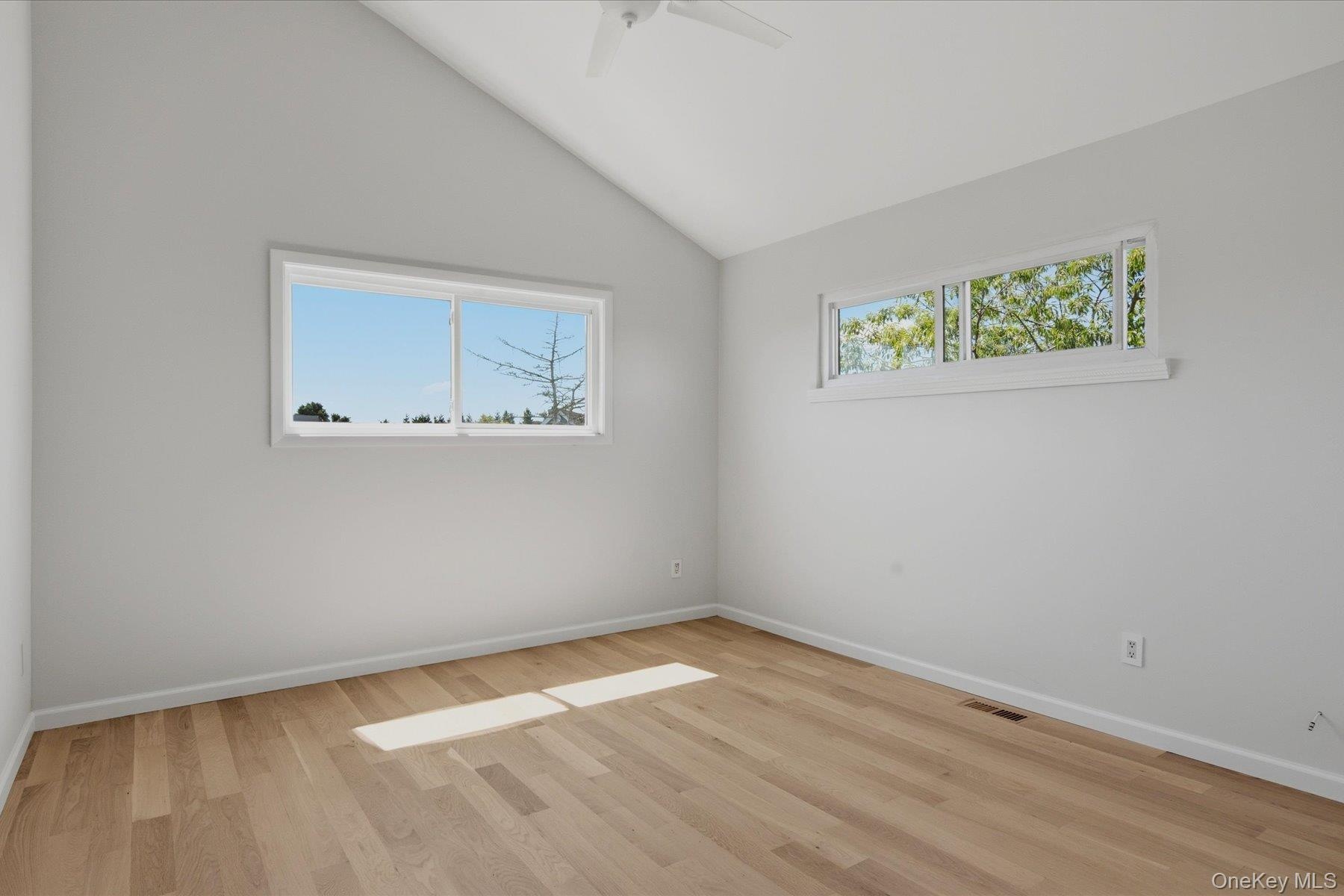2nd floor - 3rd guest bedroom