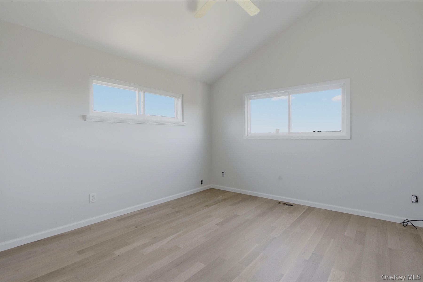 4th guest bedroom - 2nd floor