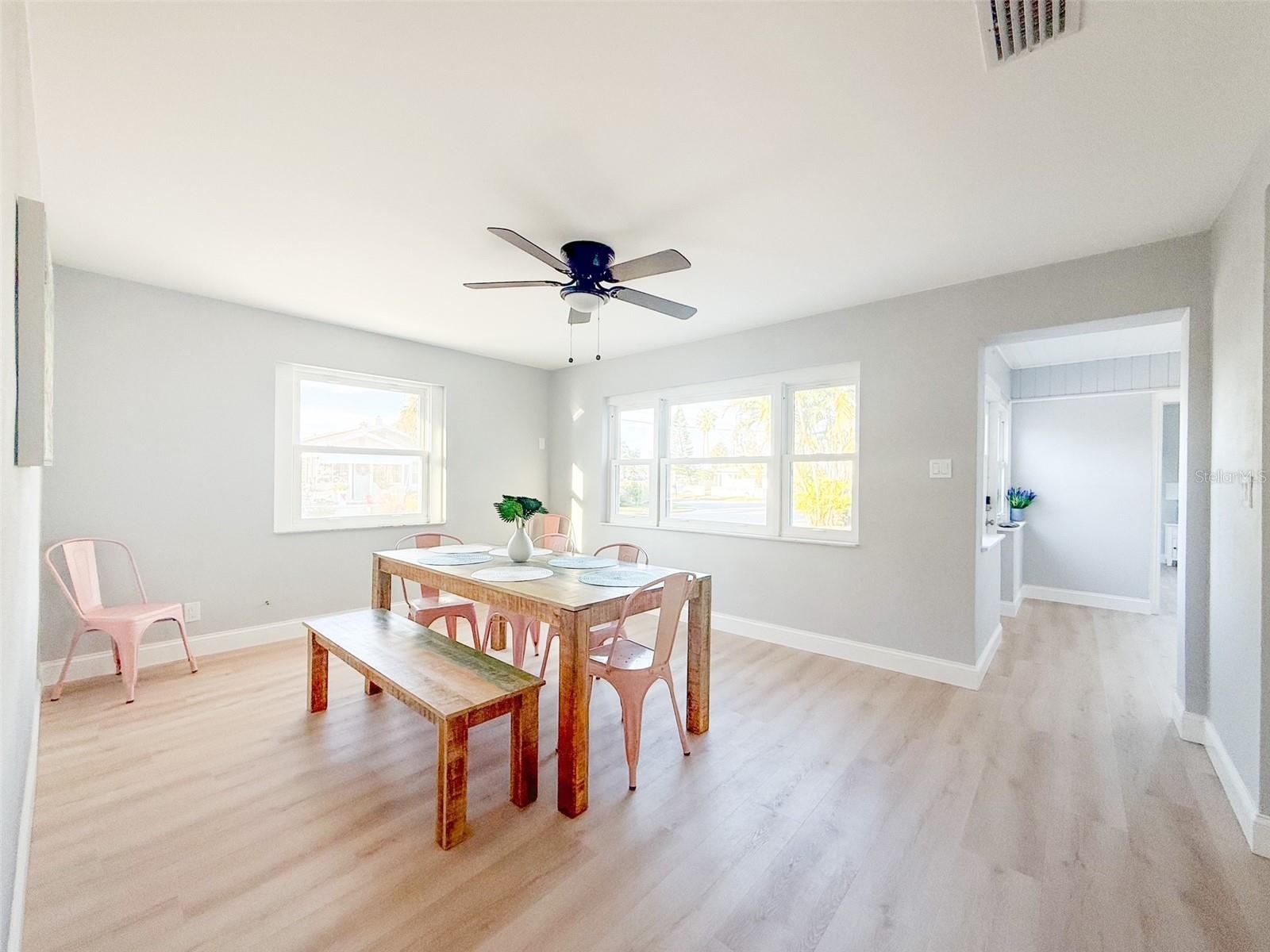 Large Dining Area w/ lot of natural light