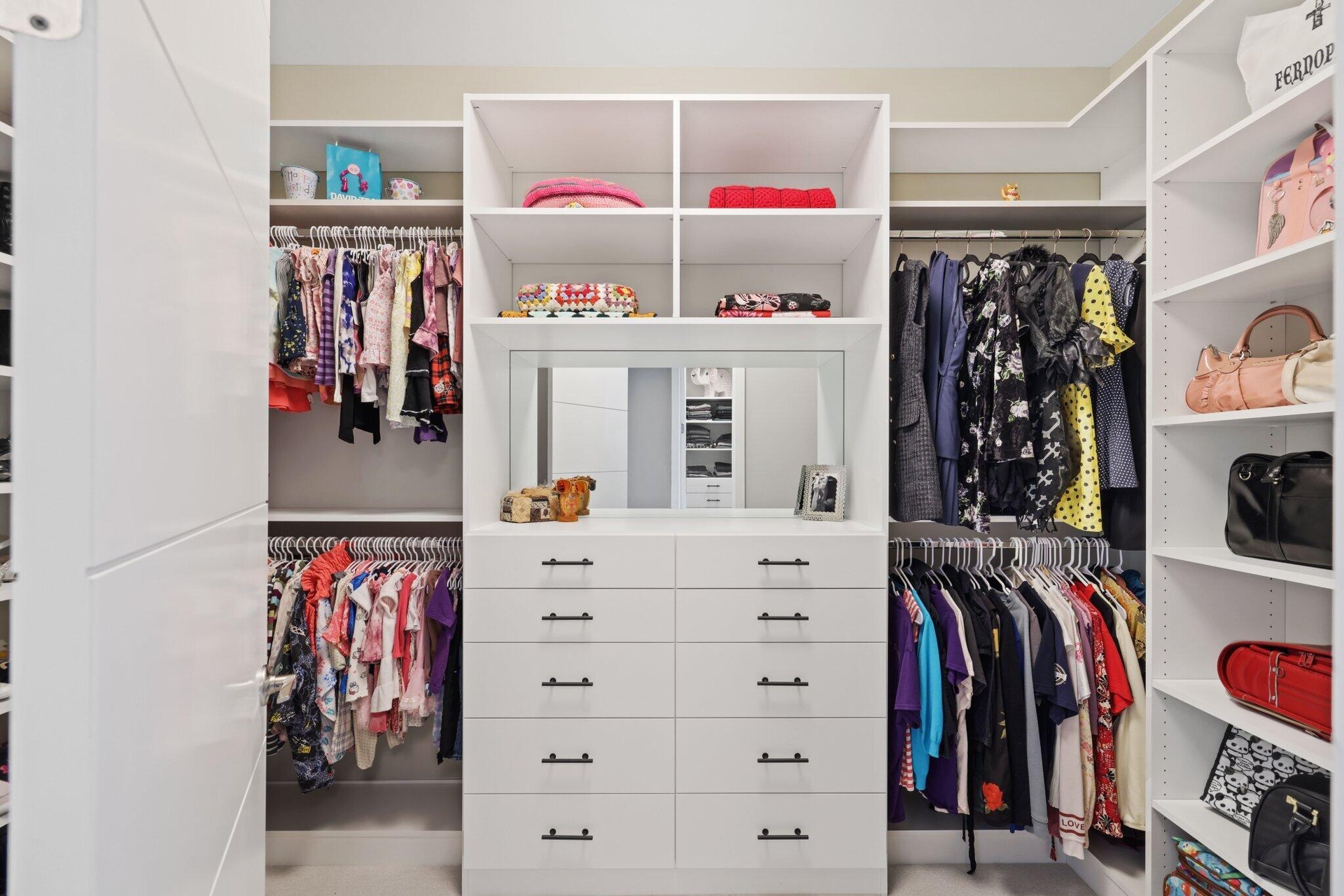 Dual primary walk in closets