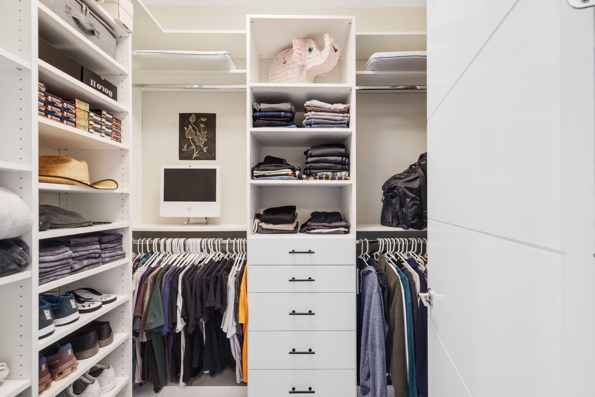Dual primary walk in closets