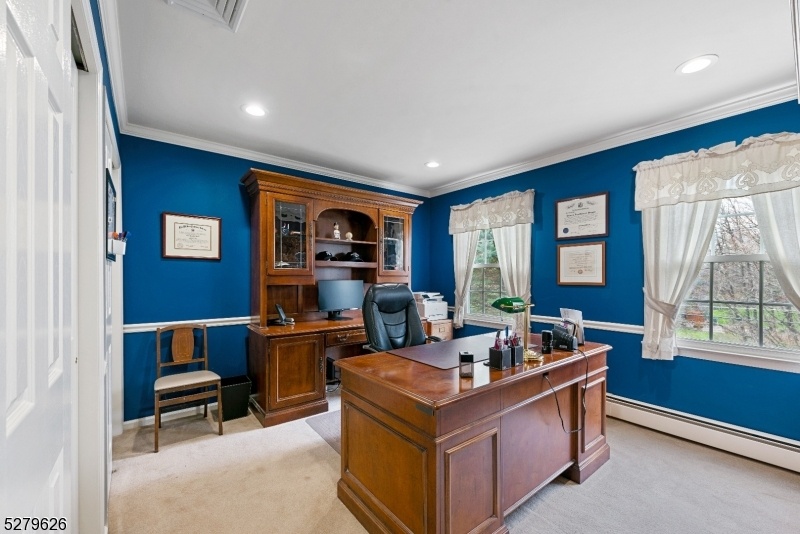 Bedroom/Office
