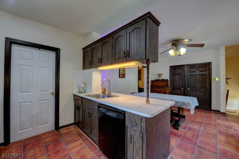Kitchen-4