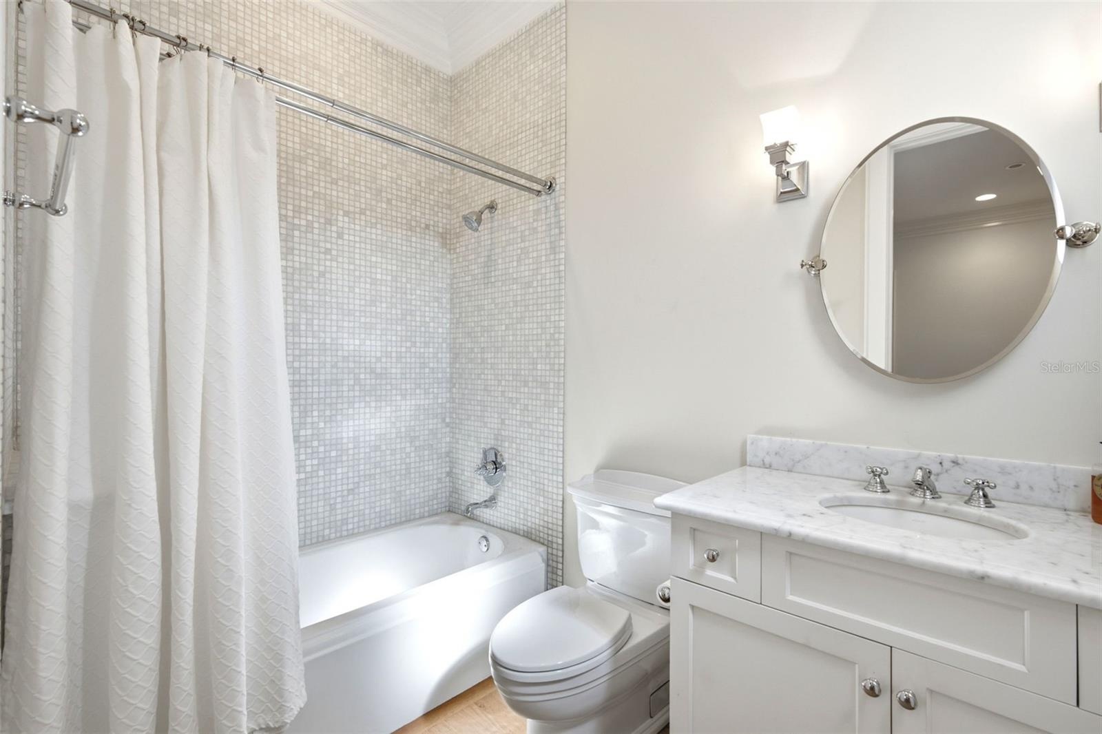 Bdrm 4 ensuite